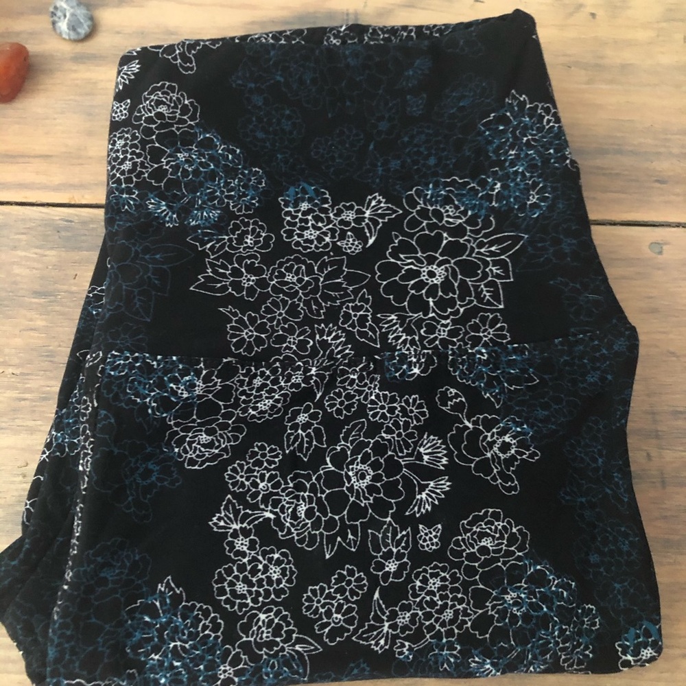 Leggings - Black with Teal and White Flowers